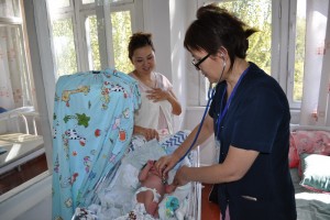 В родильных домах Бишкека оценивают качество их работы